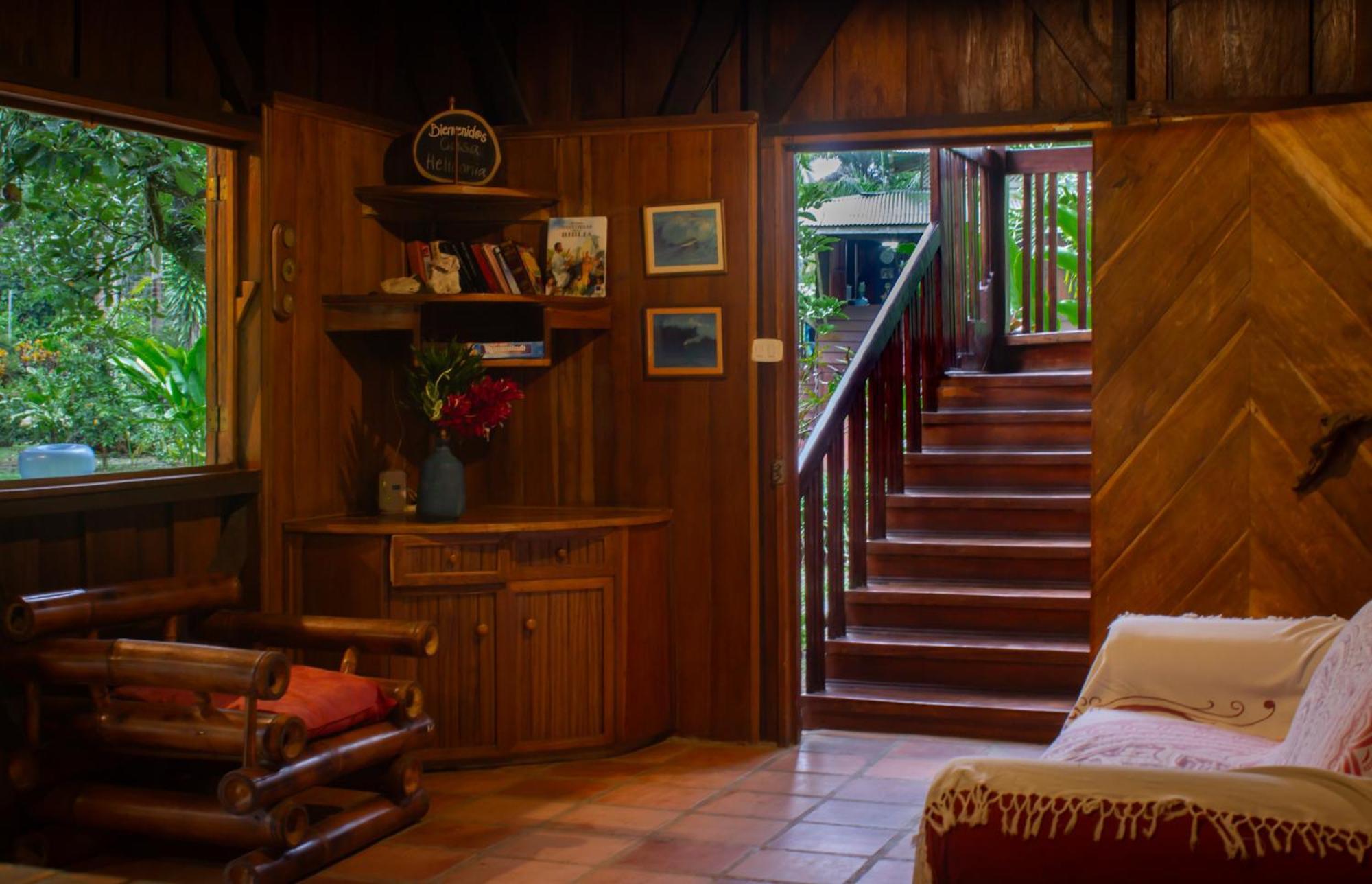 Casa Heliconia - Spacious, Big Garden, Close To The Beach Puerto Viejo de Talamanca エクステリア 写真